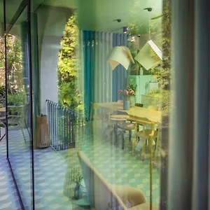 bagatelle-gardenhouse.inbudapesthotels.com/